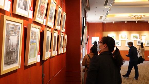 山楓藝谷第十二屆“光影”寫(xiě)生作品展開(kāi)幕暨家長(zhǎng)會(huì)圓滿(mǎn)落幕！